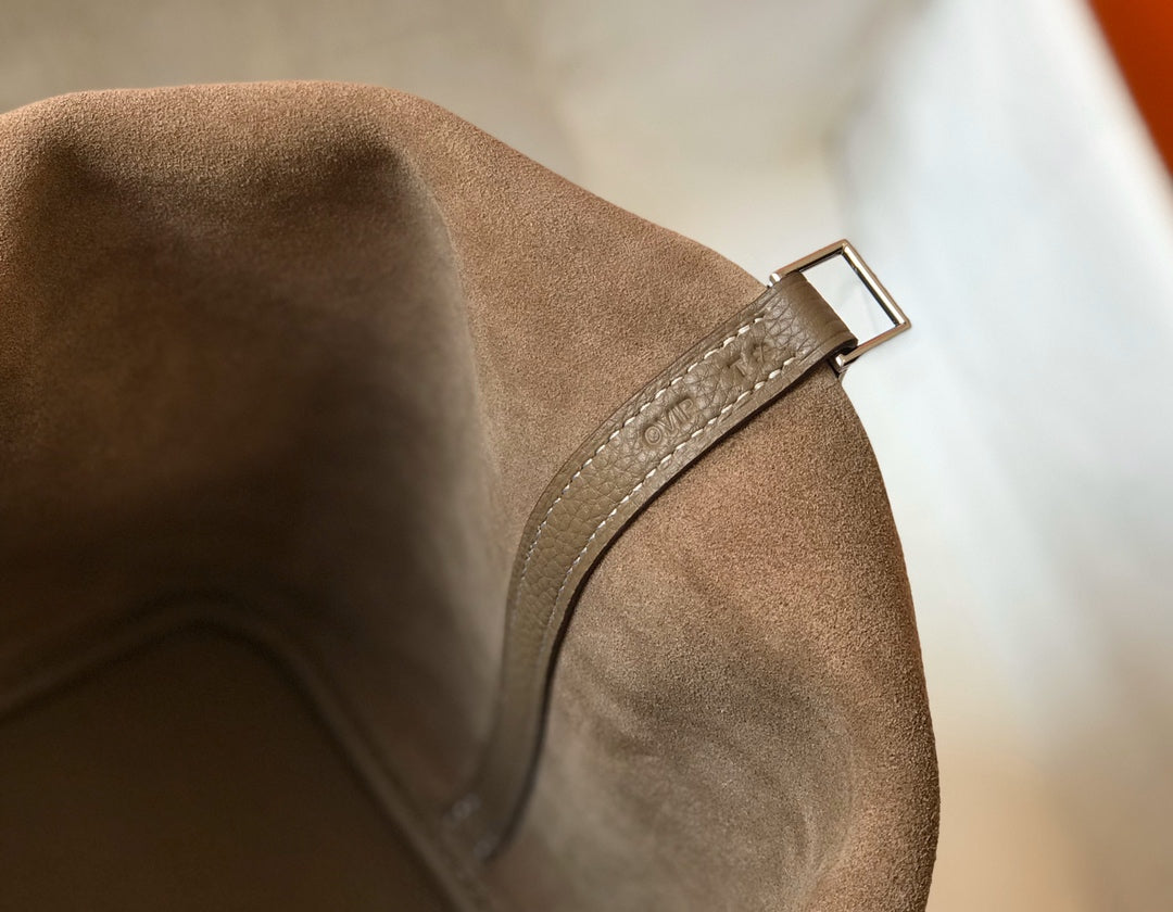 Hermes Picotin Lock 22 Brown Togo Shw Bag