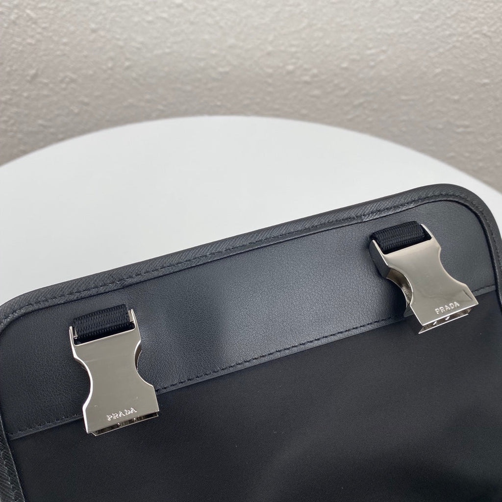 Prada Messenger Bag 22 in Black Re-Nylon