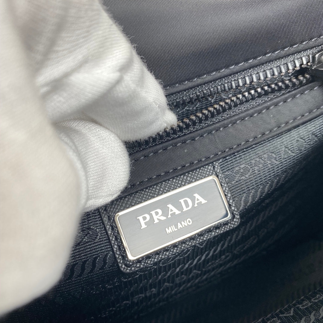 Prada Messenger Bag 22 in Black Re-Nylon