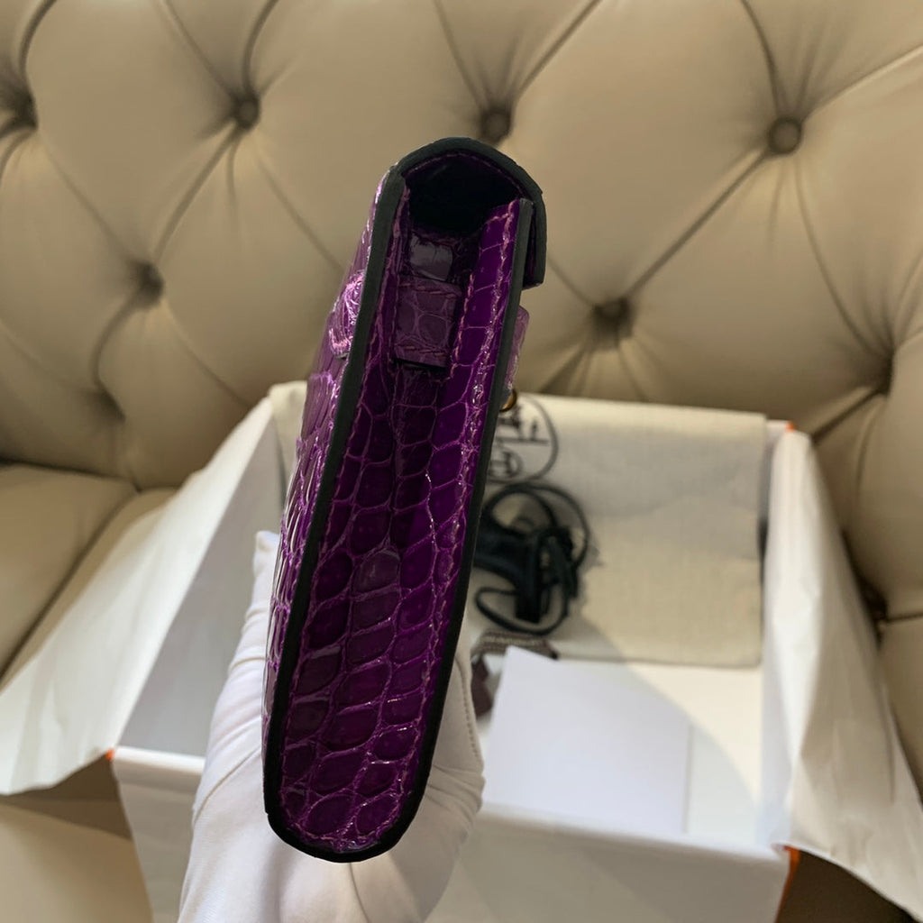 Hermes Kelly Cut 31 in Violet Purple Alligator Leather with Gold Hardware Bag