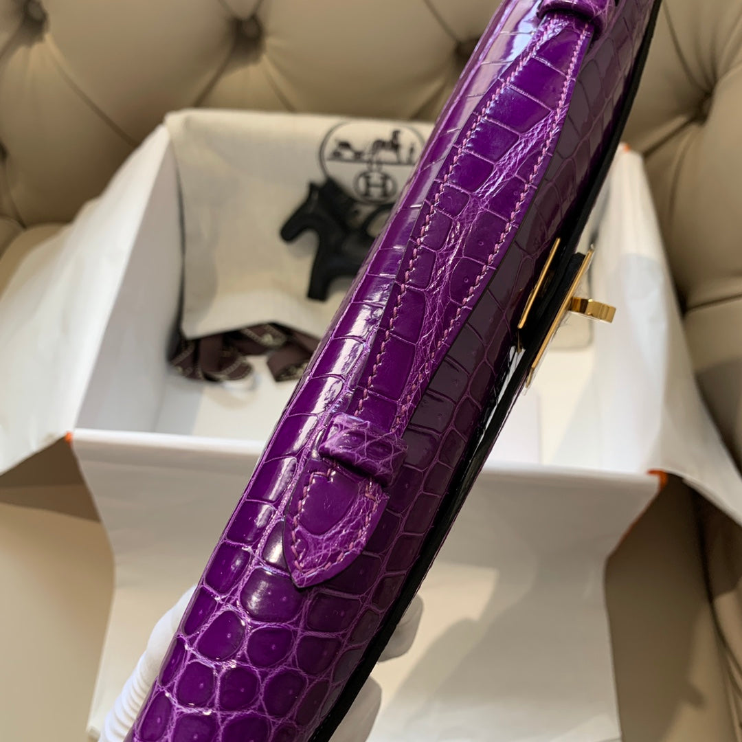 Hermes Kelly Cut 31 in Violet Purple Alligator Leather with Gold Hardware Bag