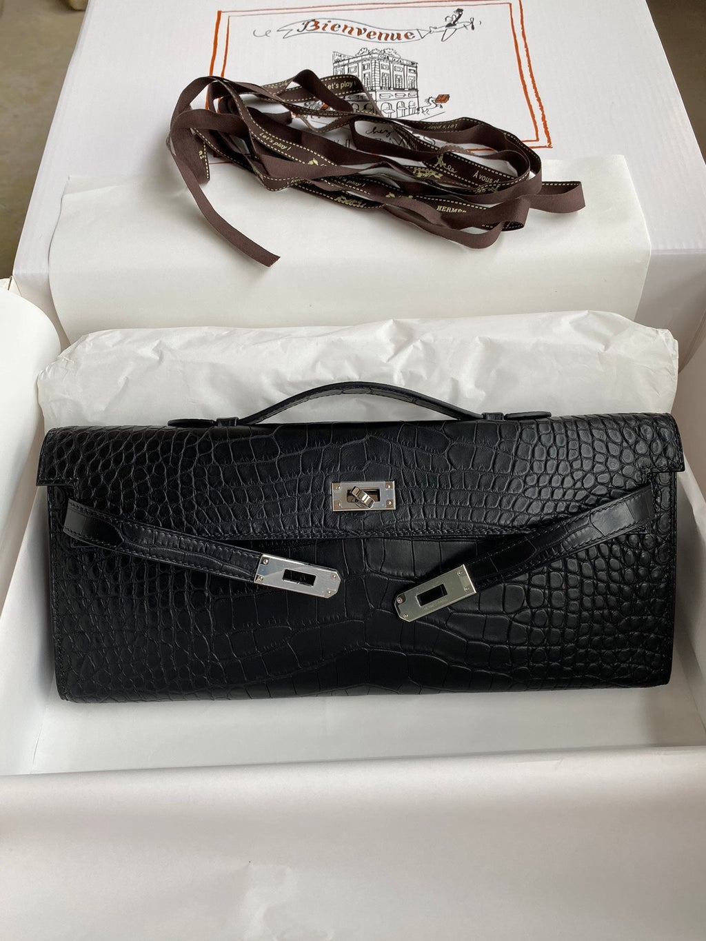Hermes Kelly Cut 31 in Black Alligator Leather with Silver Hardware Bag