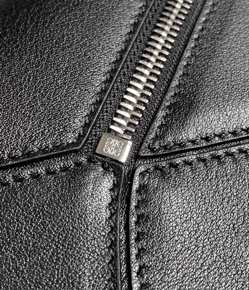 Loewe Medium 29 Puzzle Bag in Black Soft Grained Calfskin