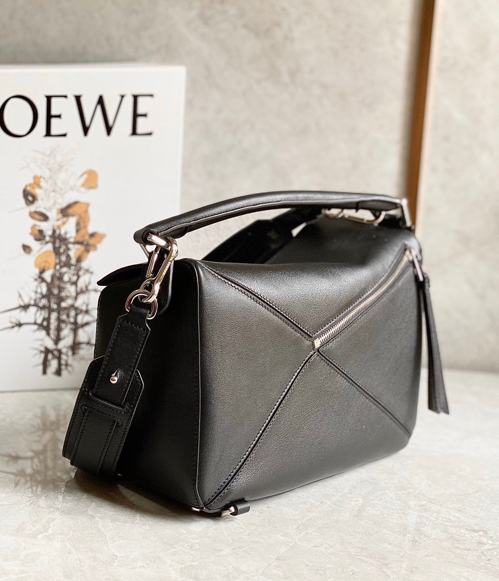 Loewe Medium 29 Puzzle Bag in Black Soft Grained Calfskin