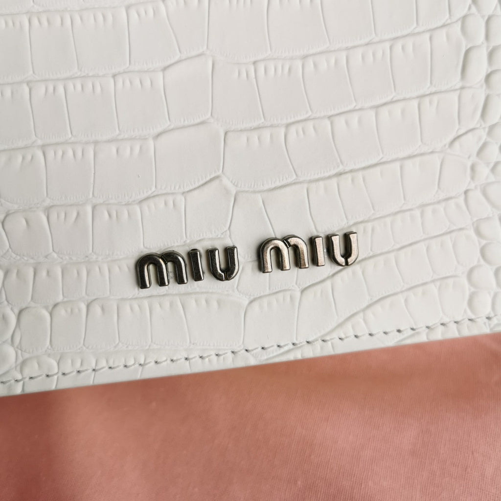 Lady 20 Handbag in Crocodile Pattern White Cream Calfskin
