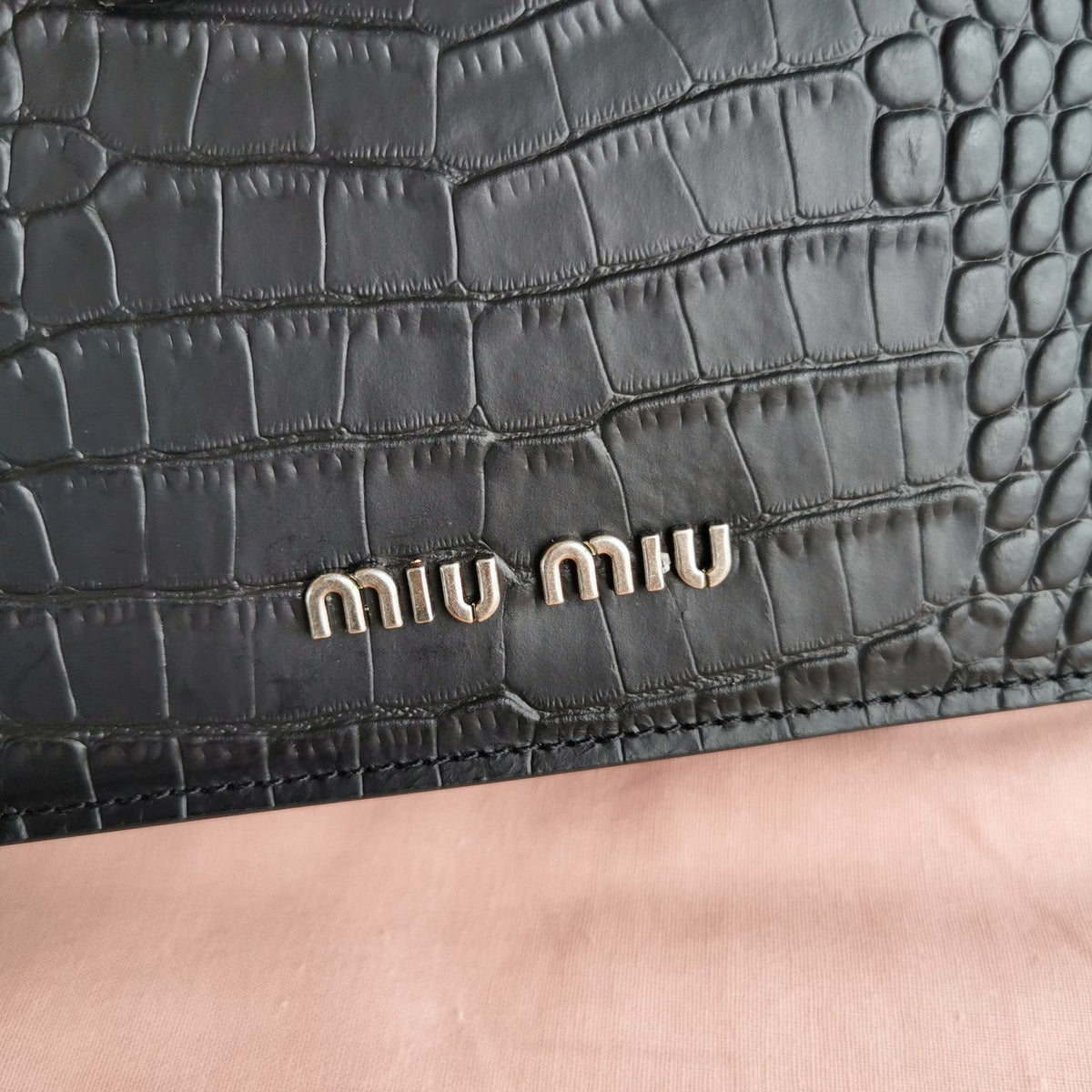 Lady 20 Handbag in Crocodile Pattern Black Calfskin