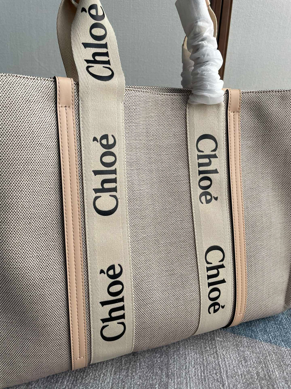 Lagre Woody Tote Bag 45 in Beige Linen Canvas Black Webbing Logo Embroider Nude Calfskin
