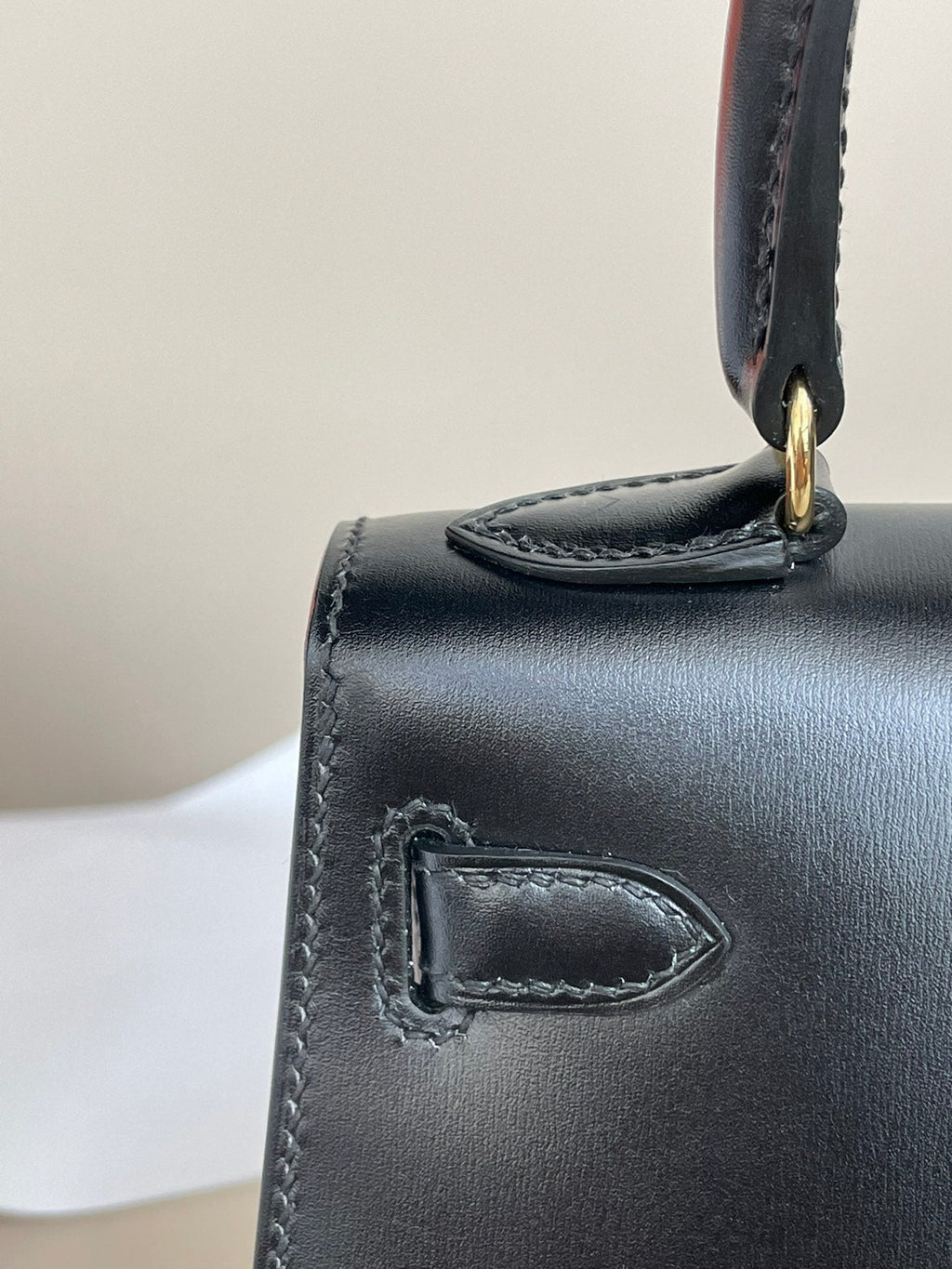 Hermes Kelly Mini 20 Bag in Black Smooth Calfskin with Gold Hardware