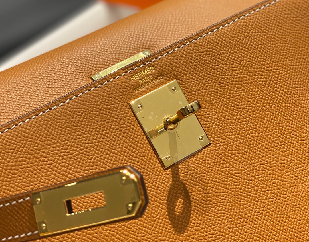 Hermes Kelly 28cm in Gold Epsom Calfskin Gold Hardware Bag