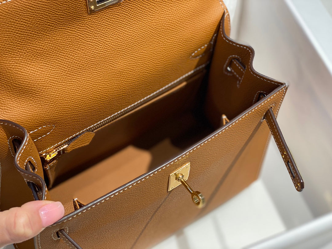 Hermes Kelly 28cm in Gold Epsom Calfskin Gold Hardware Bag