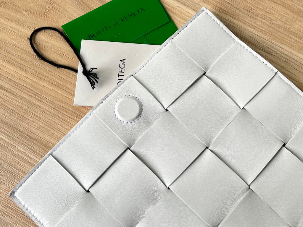 Bottega Veneta Small Cassette 23 in White Fringed Calfskin Bag
