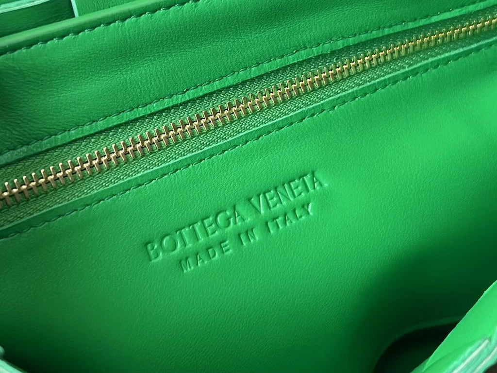Bottega Veneta Small Cassette 23 in Green Fringed Calfskin Bag