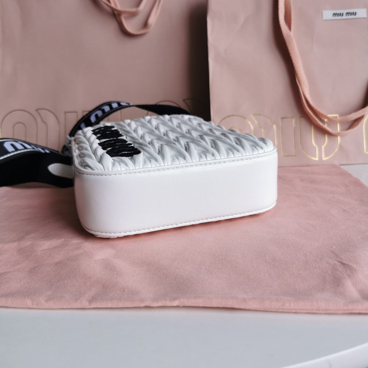 Tote 18 Bag in White Calfskin