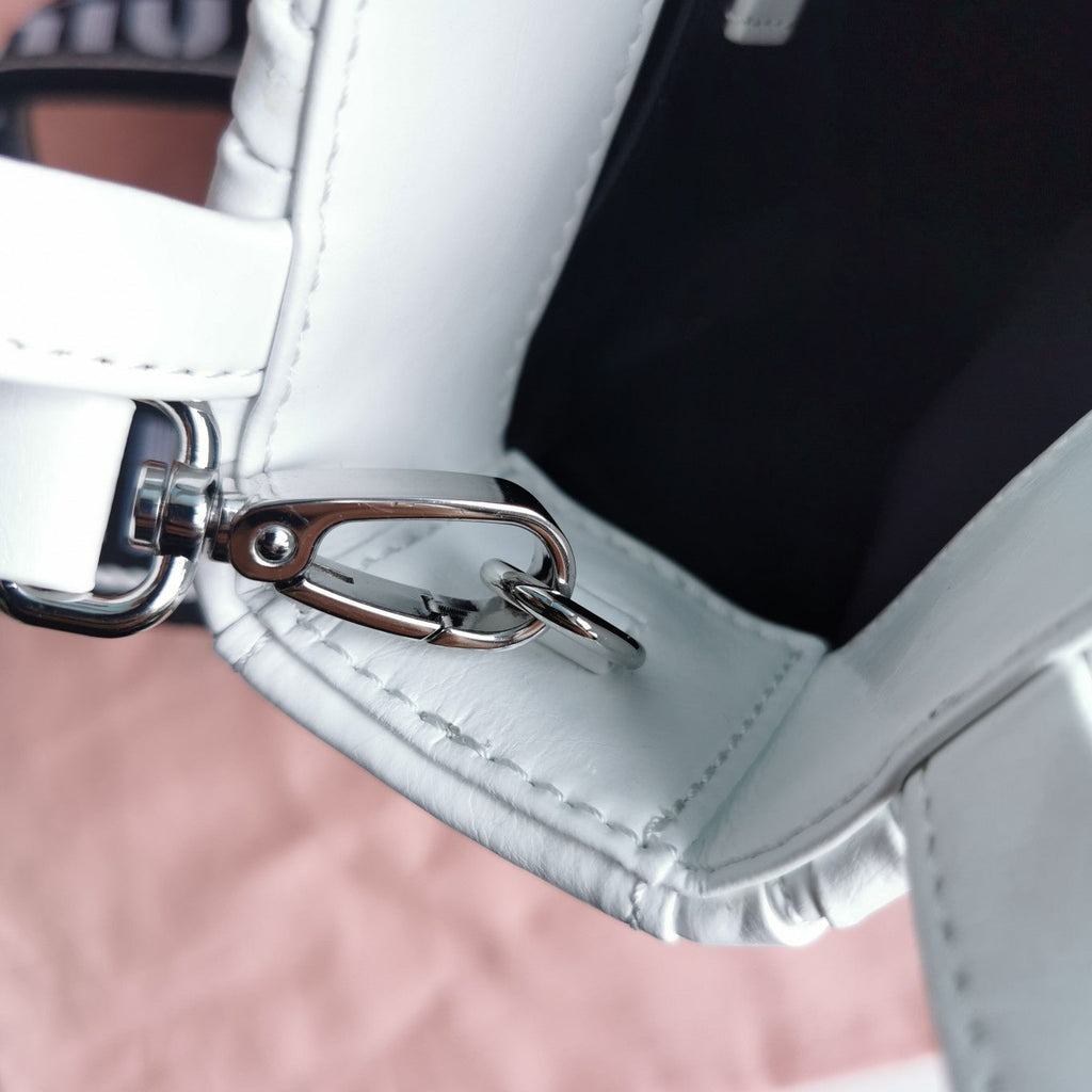 Tote 18 Bag in White Calfskin
