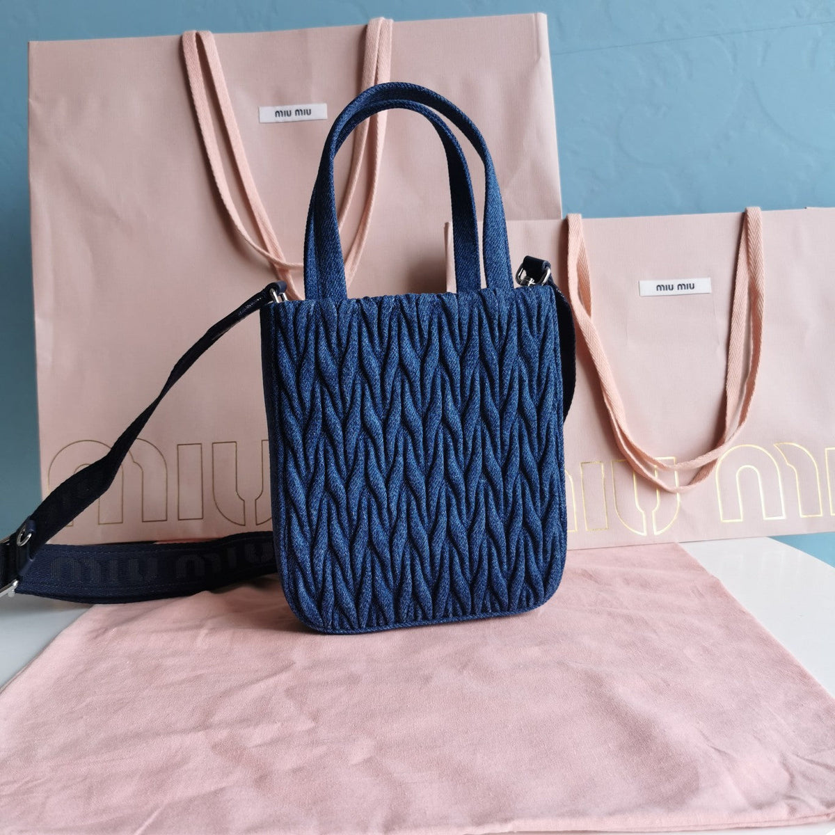Tote 18 Bag in Navy Blue Denim