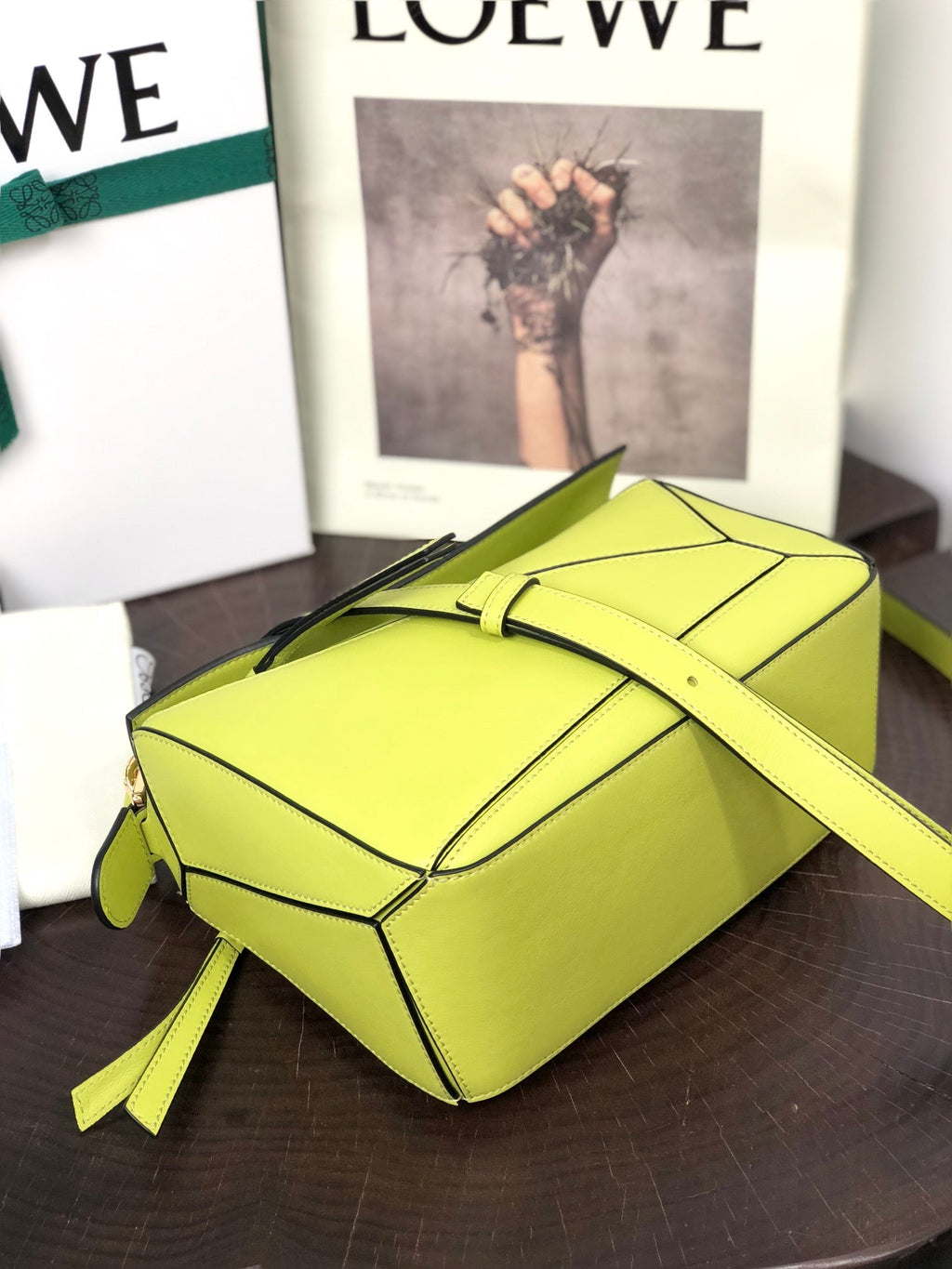 Loewe Small Puzzle 24 Bag in Classic Meadow Green Calfskin