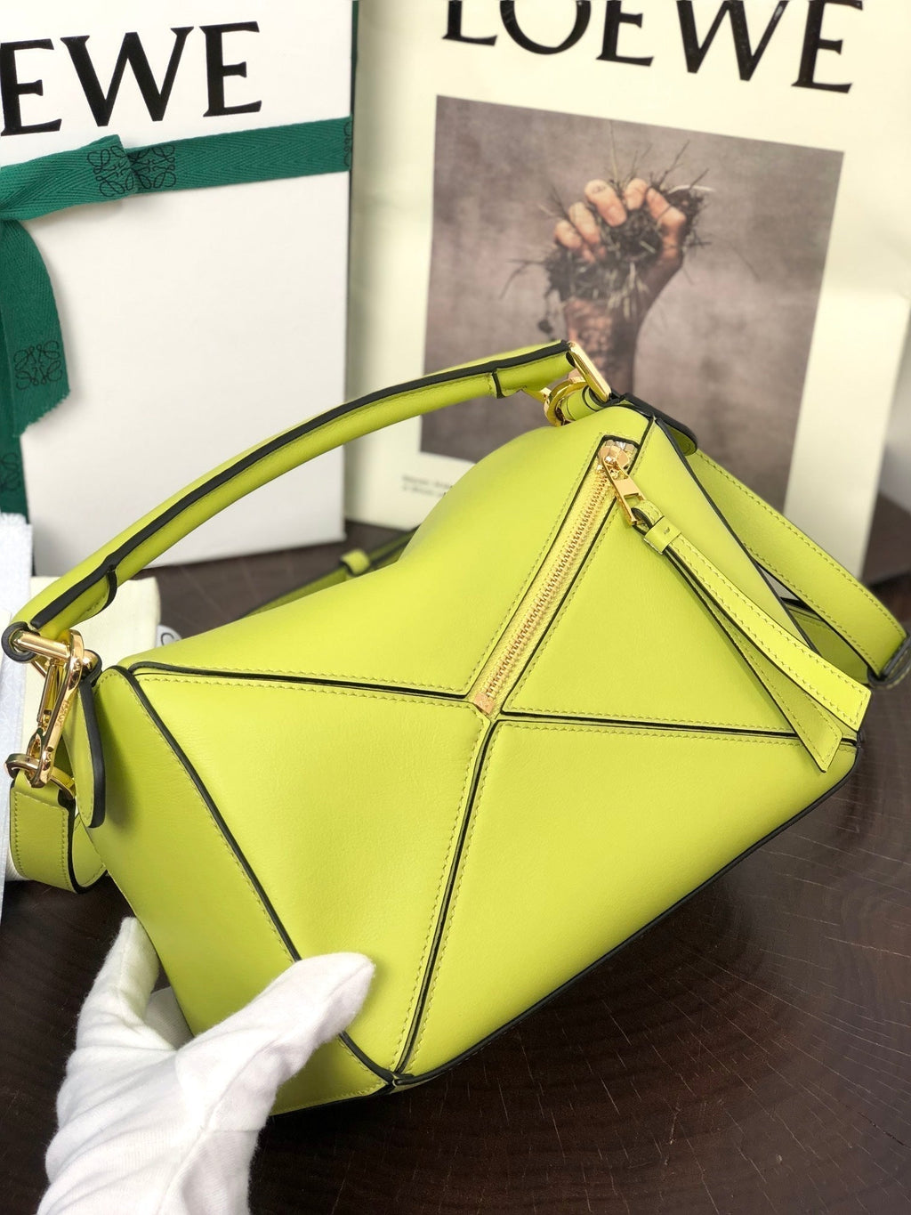 Loewe Small Puzzle 24 Bag in Classic Meadow Green Calfskin