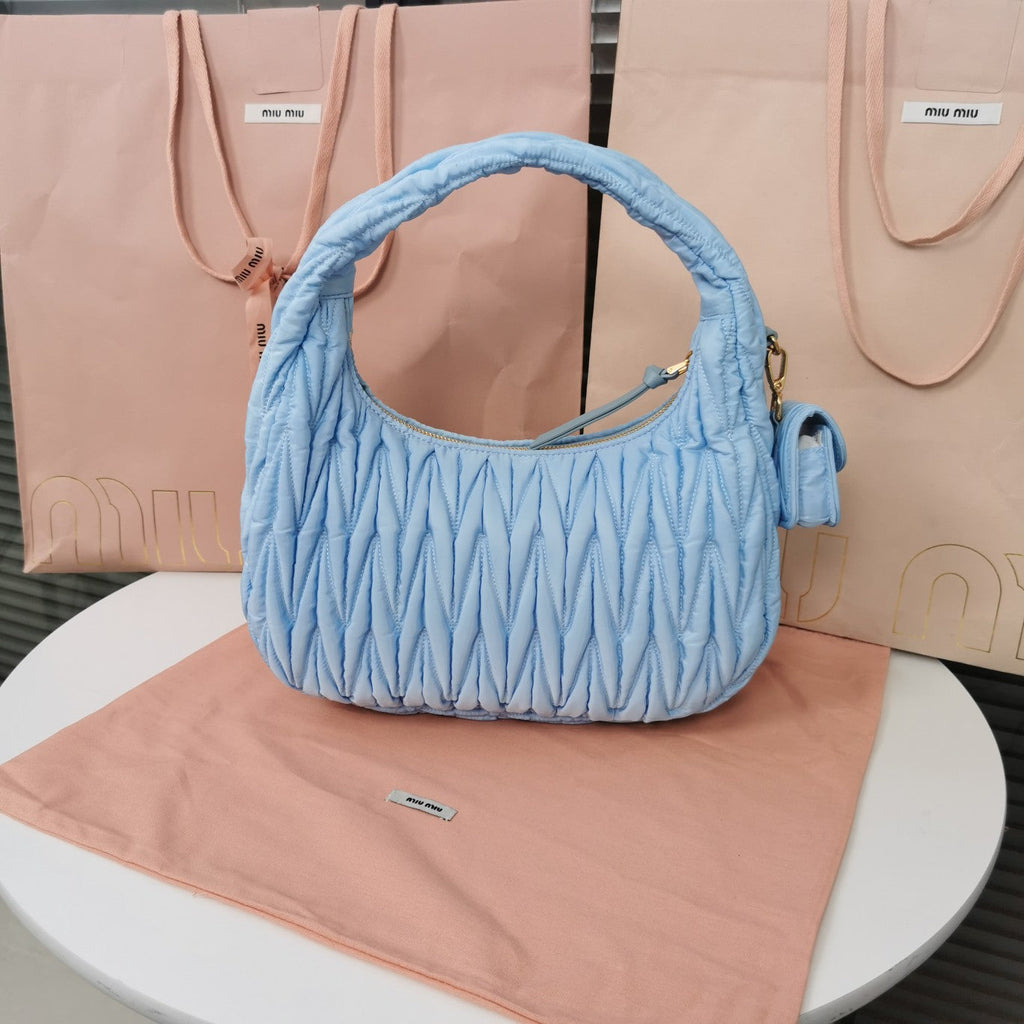 Wander 28 Bag in Blue Mint Eco - Friendly Nylon
