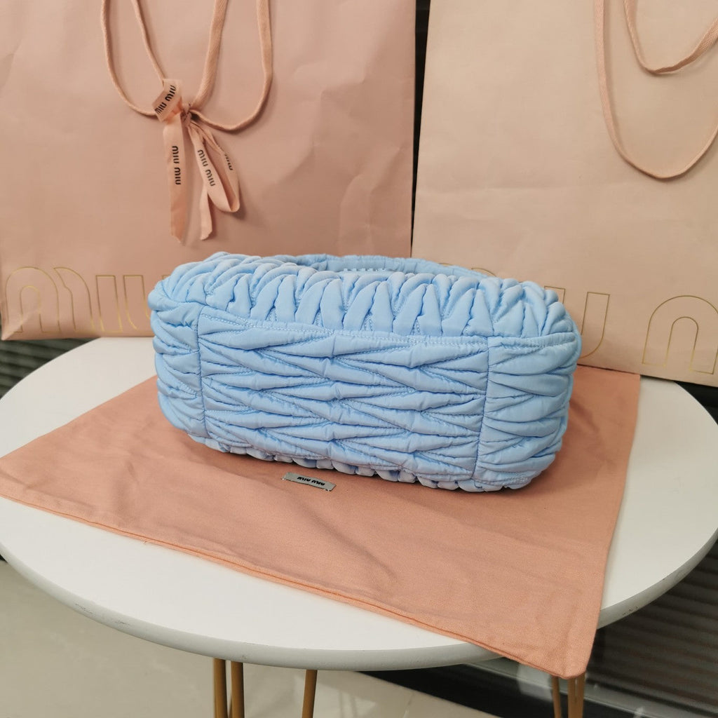 Wander 28 Bag in Blue Mint Eco - Friendly Nylon