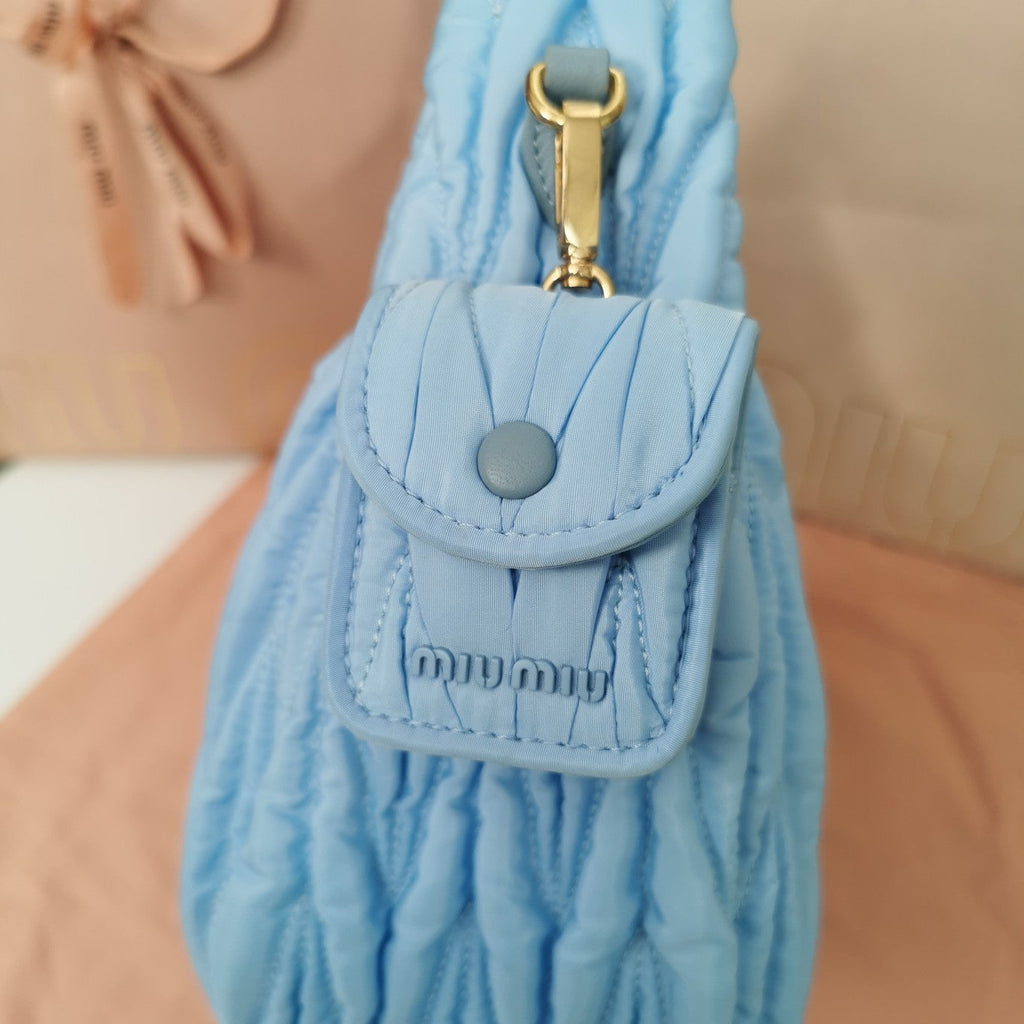 Wander 28 Bag in Blue Mint Eco - Friendly Nylon