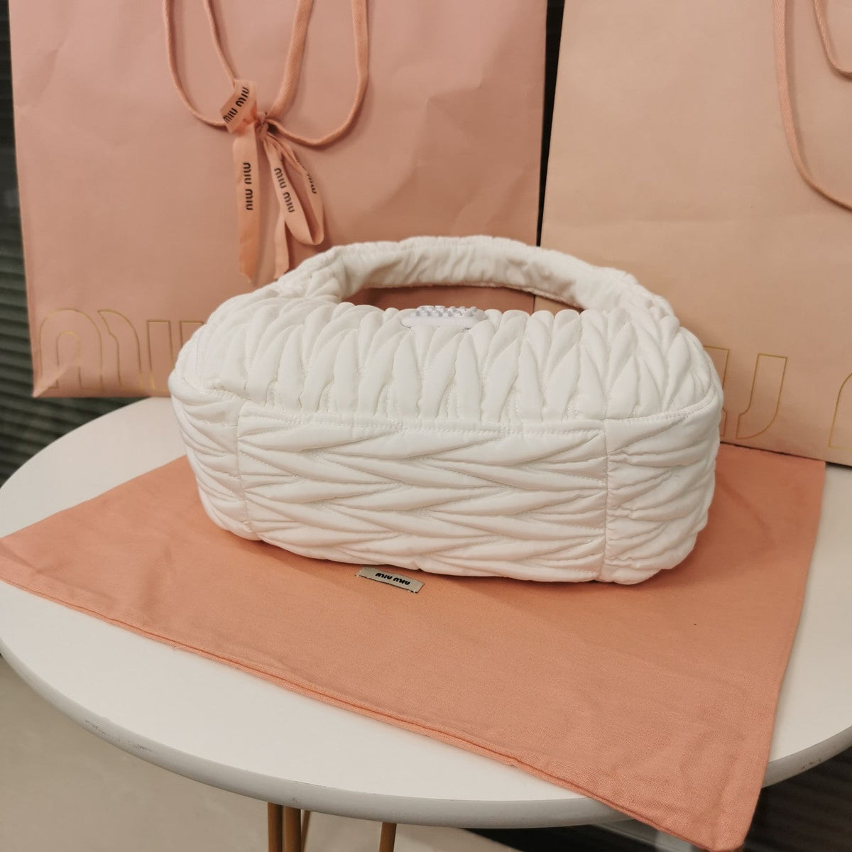 Wander 28 Bag in White Eco - Friendly Nylon
