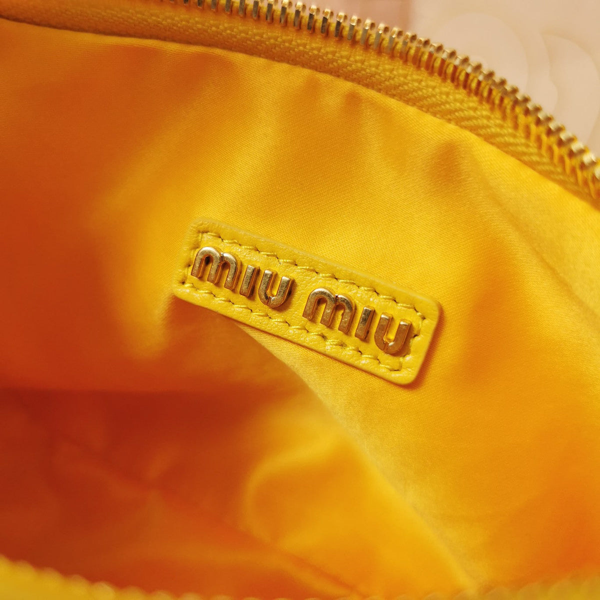 Wander Matelassé Nappa Hobo Bag 23 in Yellow Lambskin