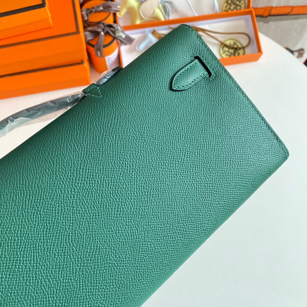 Hermes Kelly Cut 31 in Green Forest Calfskin with Silver Hardware Bag