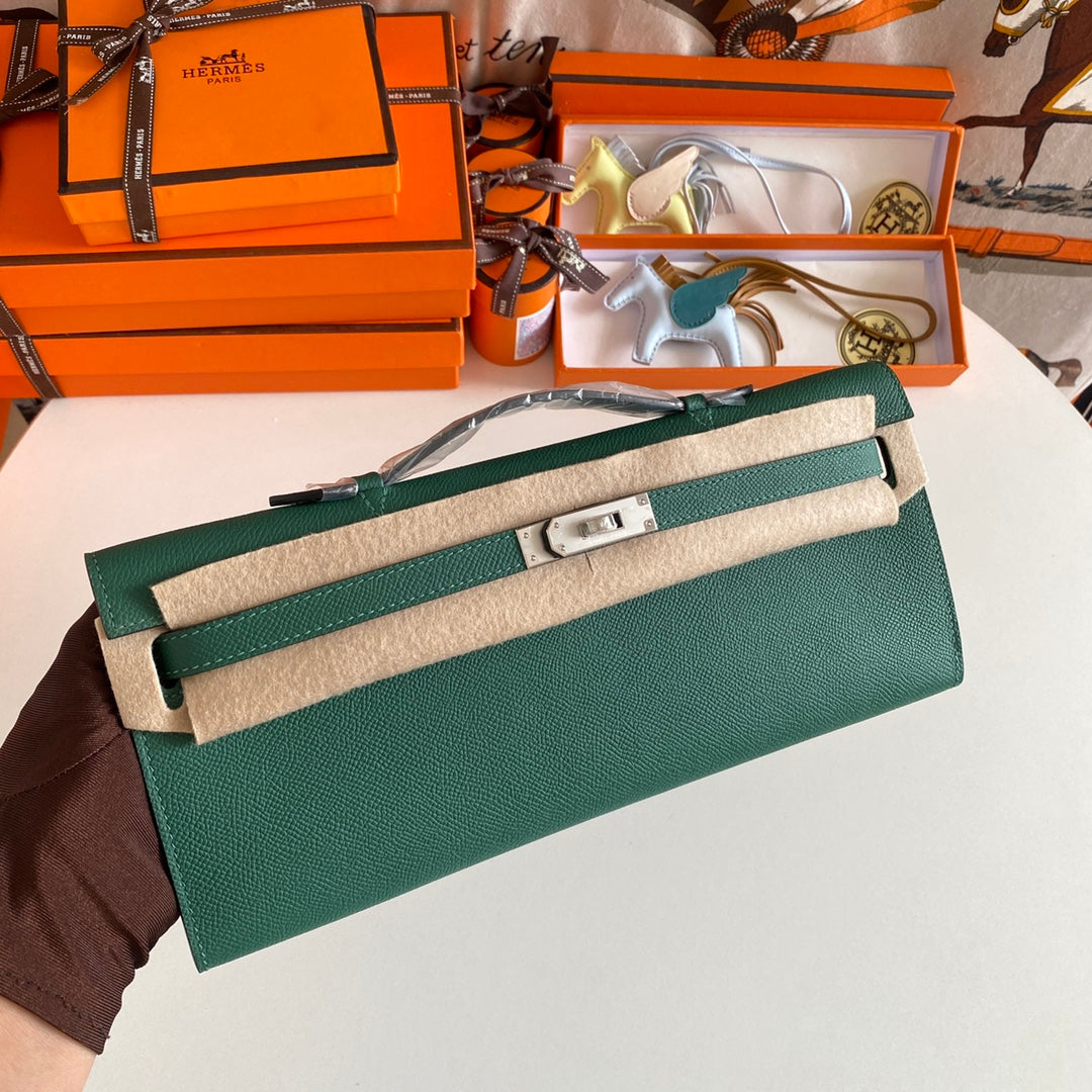Hermes Kelly Cut 31 in Green Forest Calfskin with Silver Hardware Bag