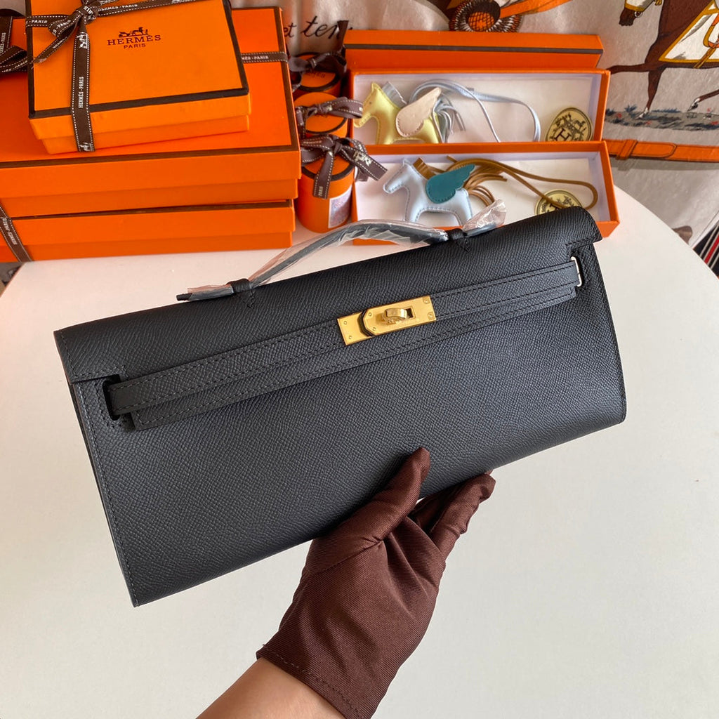 Hermes Kelly Cut 31 in Black Calfskin with Gold Hardware Bag