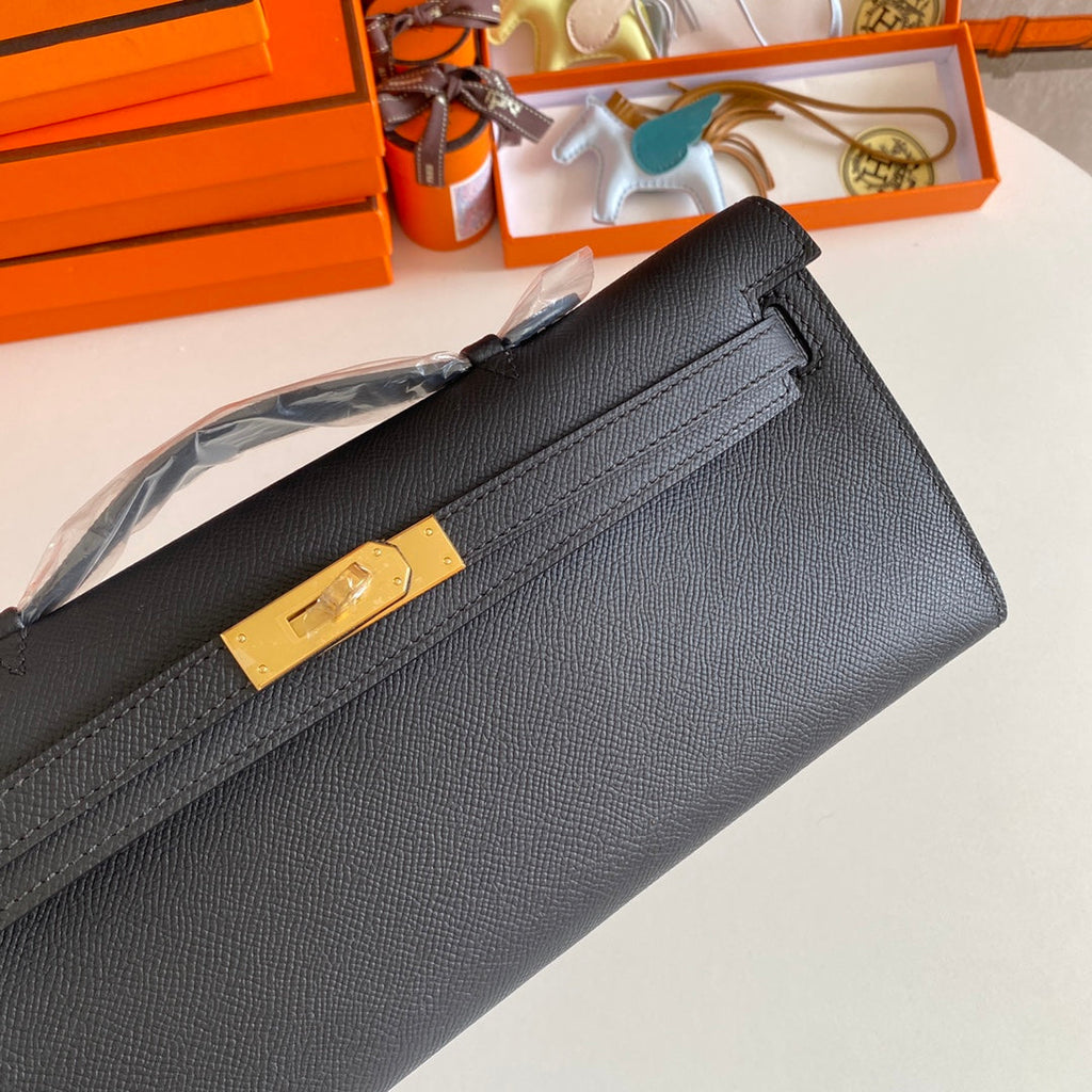 Hermes Kelly Cut 31 in Black Calfskin with Gold Hardware Bag