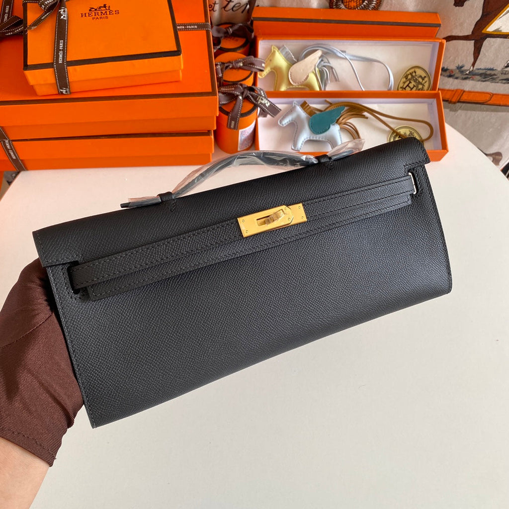 Hermes Kelly Cut 31 in Black Calfskin with Gold Hardware Bag