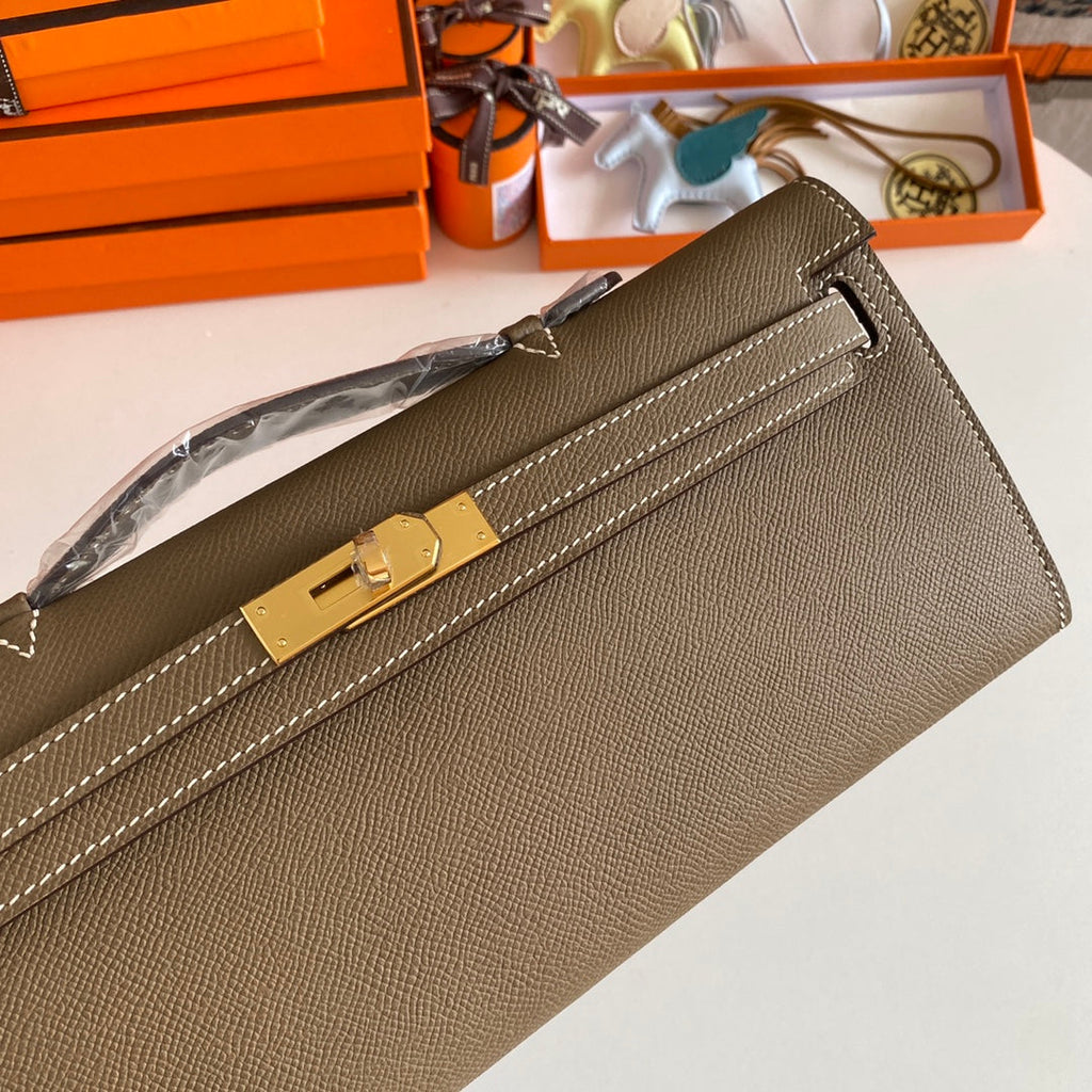Hermes Kelly Cut 31 in Mocha Brown Calfskin with Gold Hardware Bag