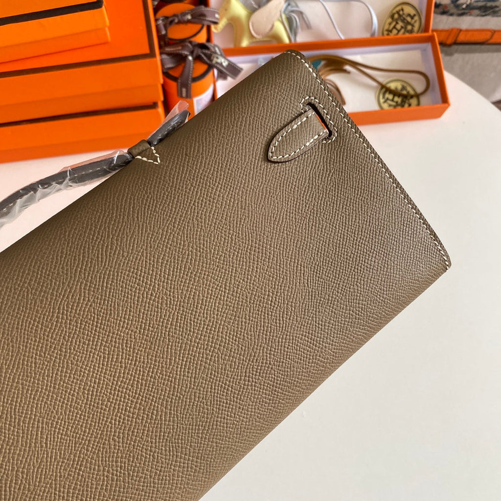 Hermes Kelly Cut 31 in Mocha Brown Calfskin with Gold Hardware Bag