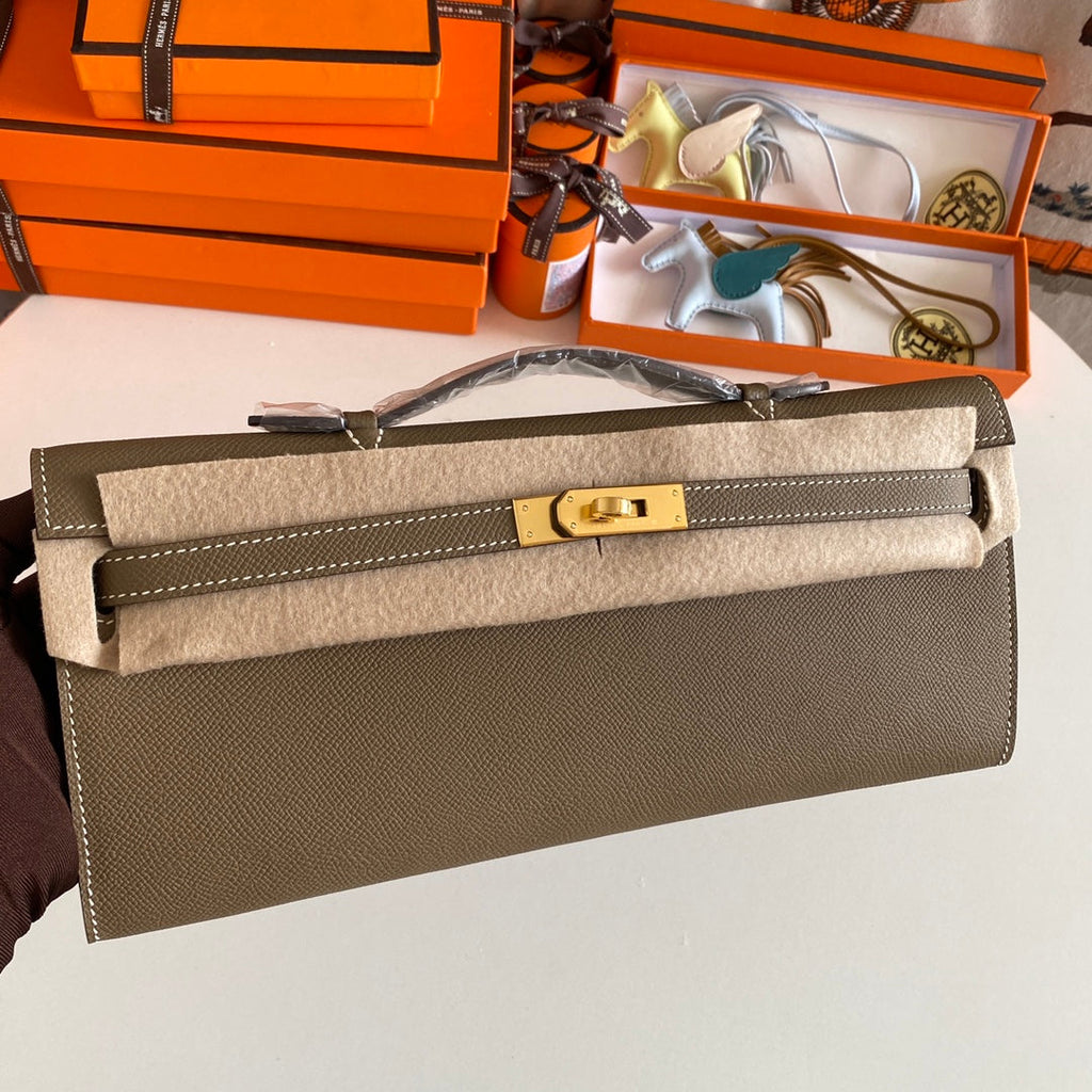 Hermes Kelly Cut 31 in Mocha Brown Calfskin with Gold Hardware Bag