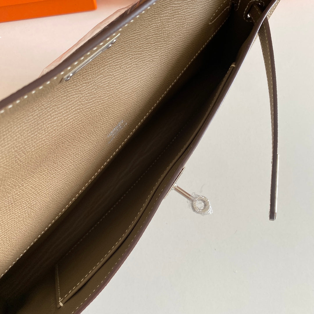 Hermes Kelly Cut 31 in Mocha Brown Calfskin with Silver Hardware Bag