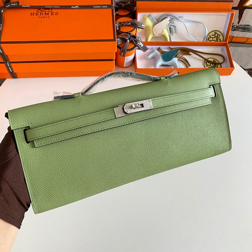 Hermes Kelly Cut 31 in Apple Green Calfskin with Silver Hardware Bag