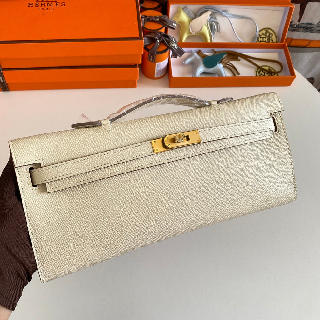 Hermes Kelly Cut 31 in Beige Cream Calfskin with Gold Hardware Bag