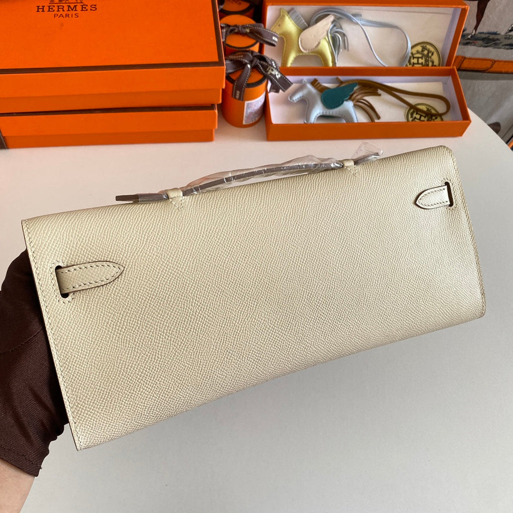 Hermes Kelly Cut 31 in Beige Cream Calfskin with Gold Hardware Bag