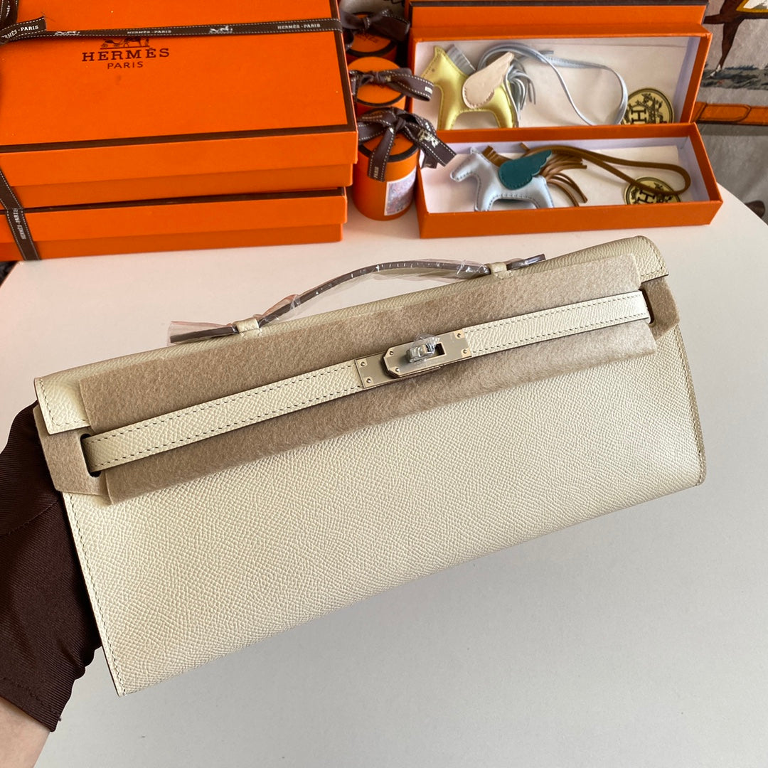 Hermes Kelly Cut 31 in Beige Cream Calfskin with Silver Hardware Bag