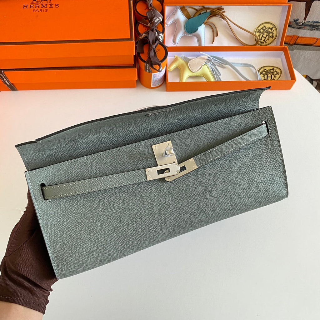 Hermes Kelly Cut 31 in Seafoam Green Calfskin with Silver Hardware Bag