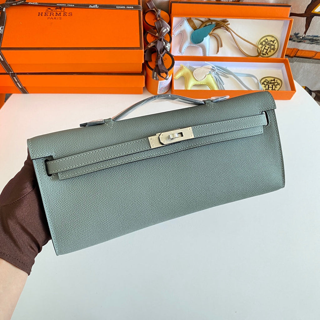 Hermes Kelly Cut 31 in Seafoam Green Calfskin with Silver Hardware Bag