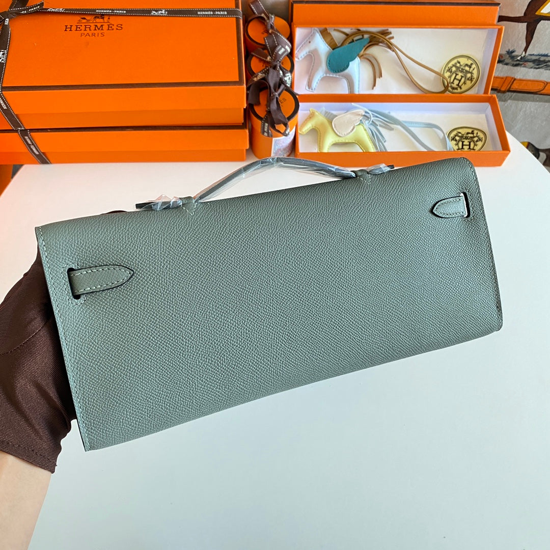 Hermes Kelly Cut 31 in Seafoam Green Calfskin with Silver Hardware Bag