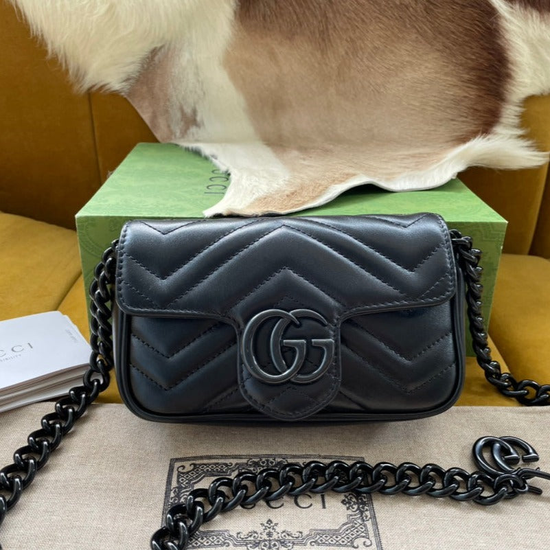 Gucci Marmont Mini Handbag 16 in Black Calfskin