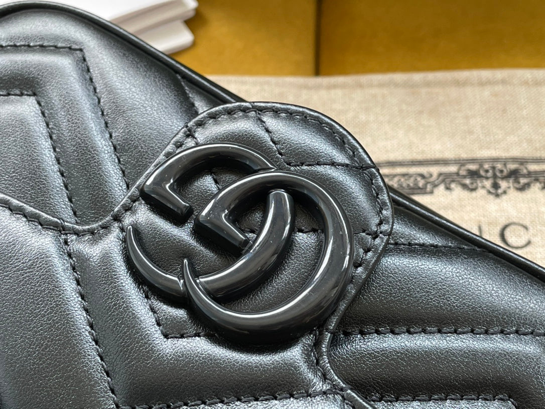 Gucci Marmont Mini Handbag 16 in Black Calfskin