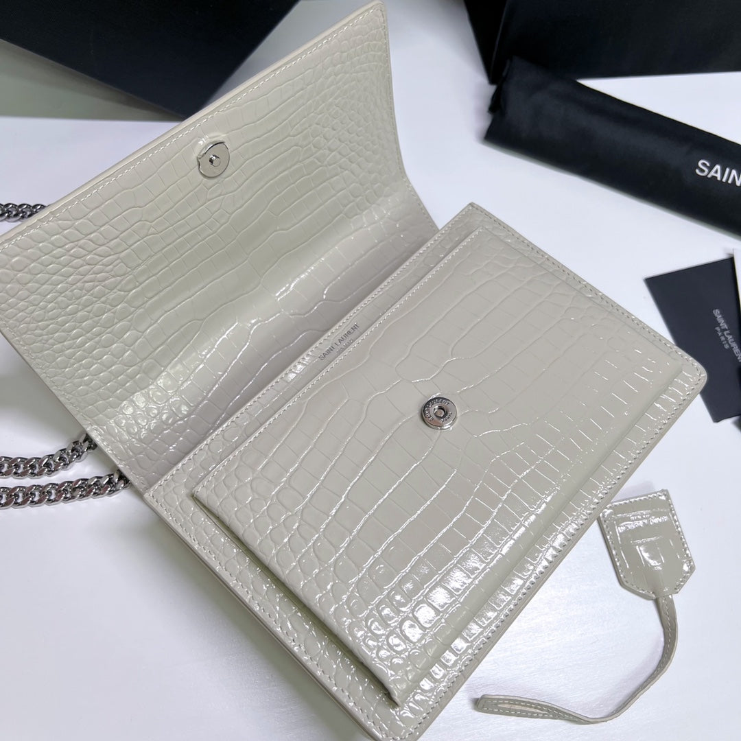 Saint Laurent Sunset Medium 22 in White Crocodile Pattern Calfskin Silver Hardware Bag