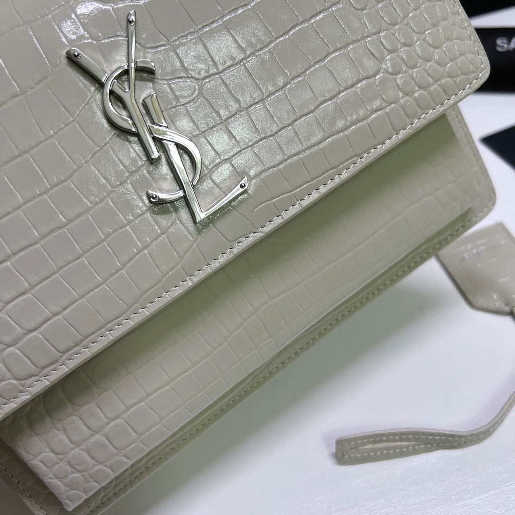 Saint Laurent Sunset Medium 22 in White Crocodile Pattern Calfskin Silver Hardware Bag