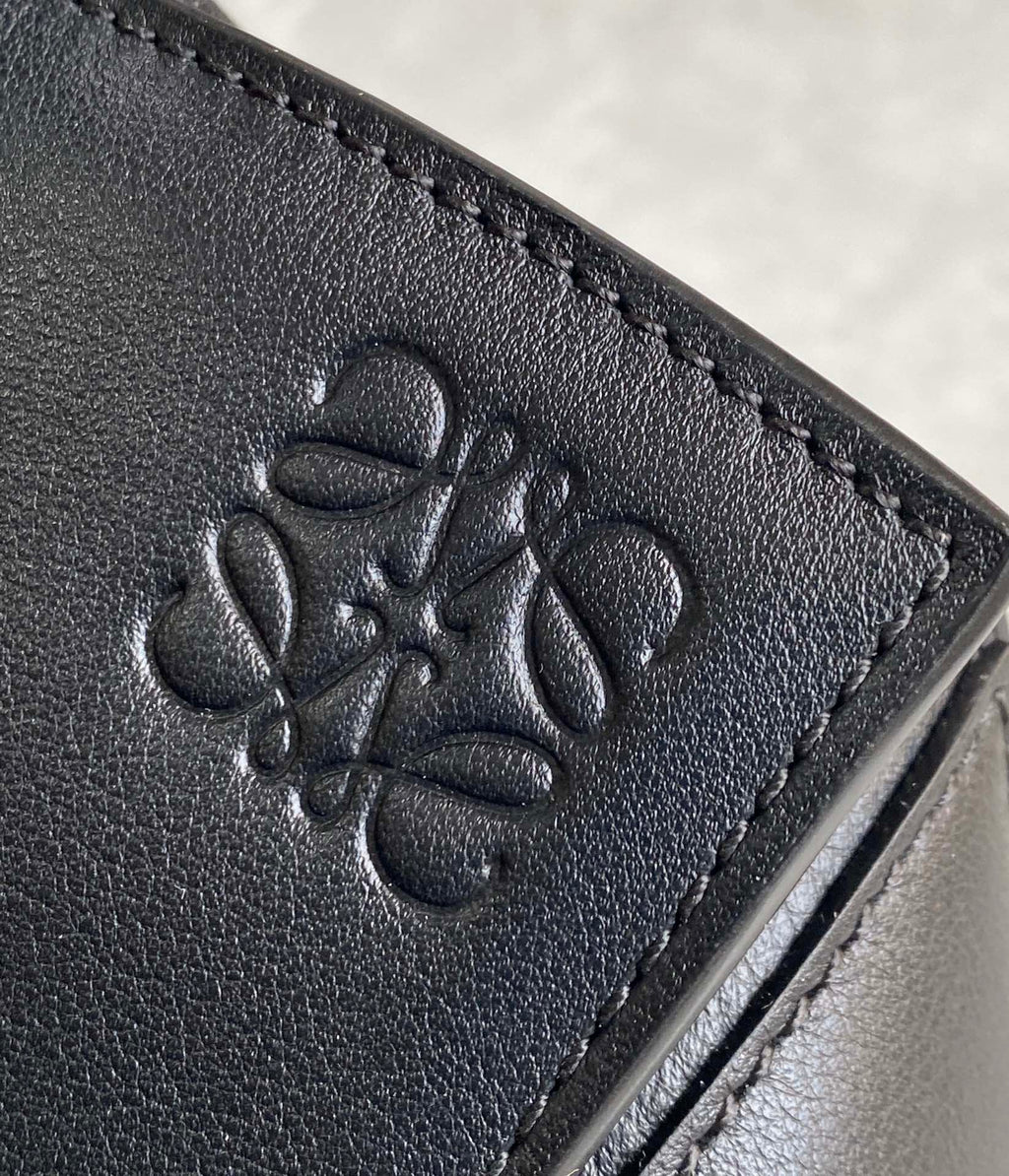 Loewe Medium 30 Puzzle Bag in Black Soft Grained Calfskin
