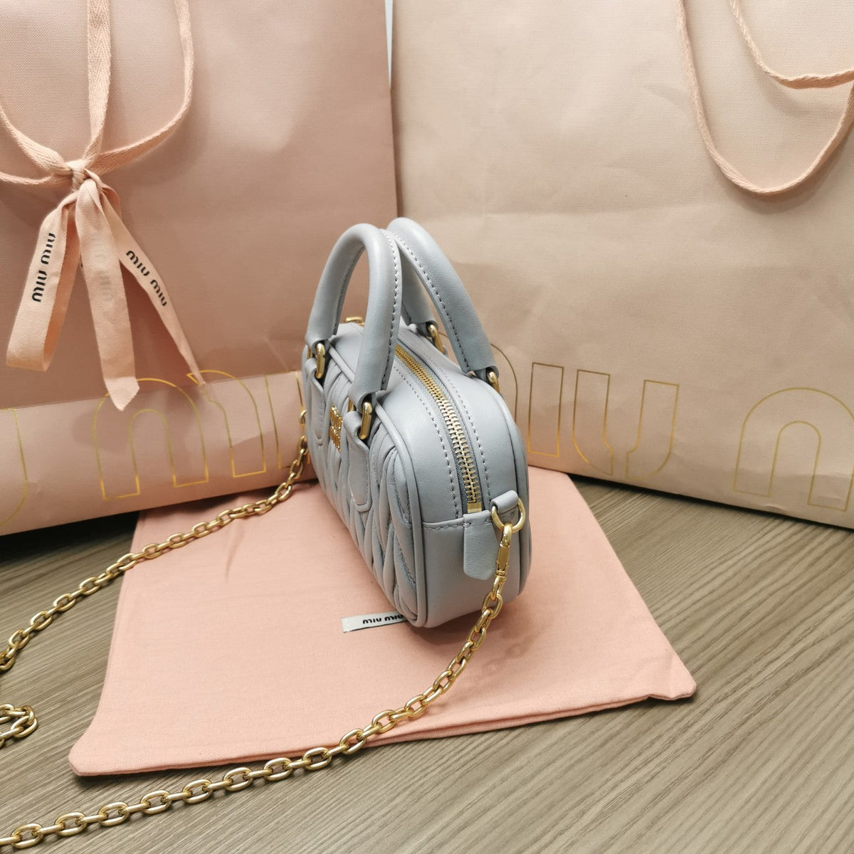 Too Pretty 17 Handbag Light Grey Lambskin