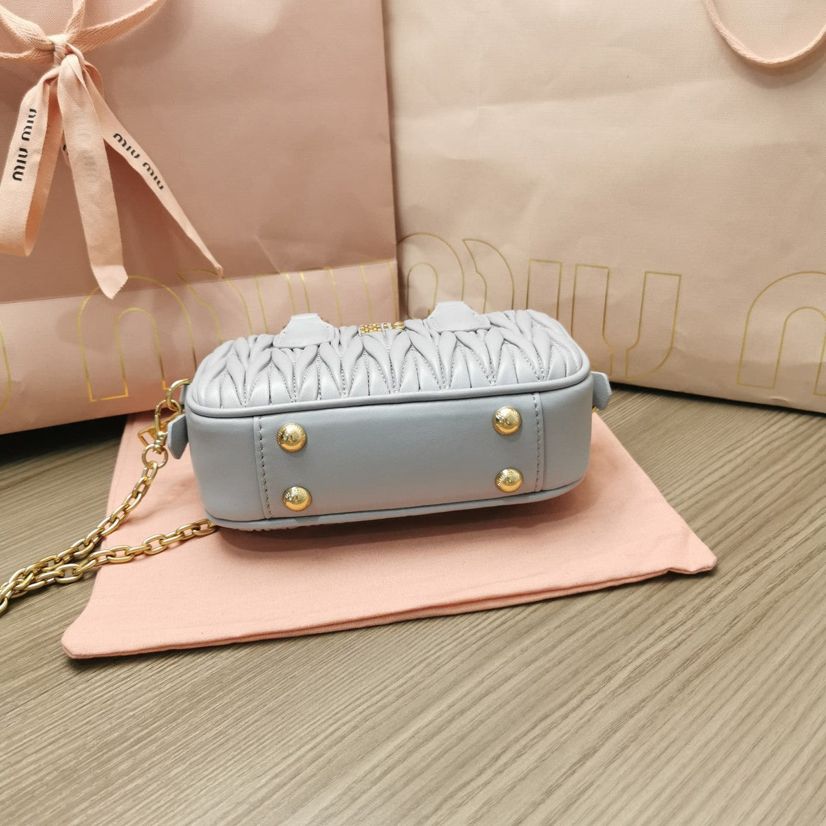 Too Pretty 17 Handbag Light Grey Lambskin