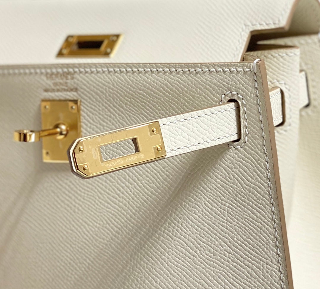 Hermes Kelly Mini 20 Bag in White Calfskin with Gold Hardware